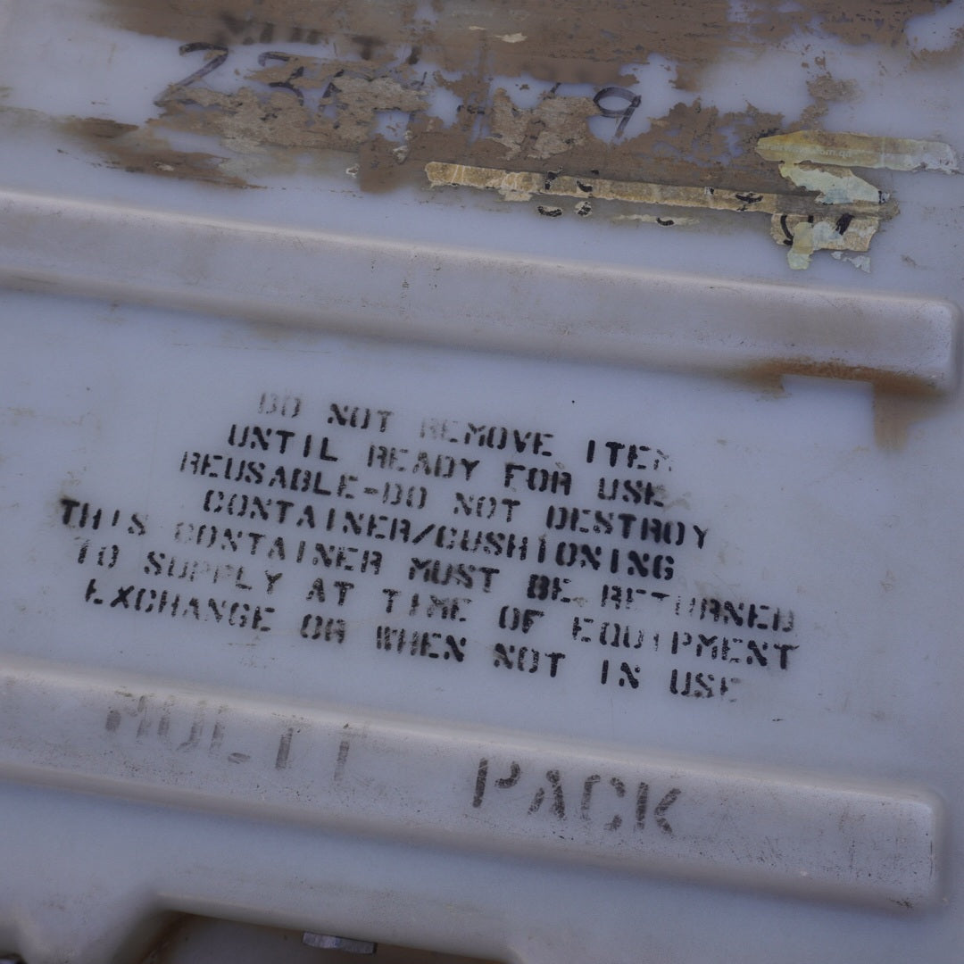 Military Surplus Box WHITE アメリカ海軍放出品