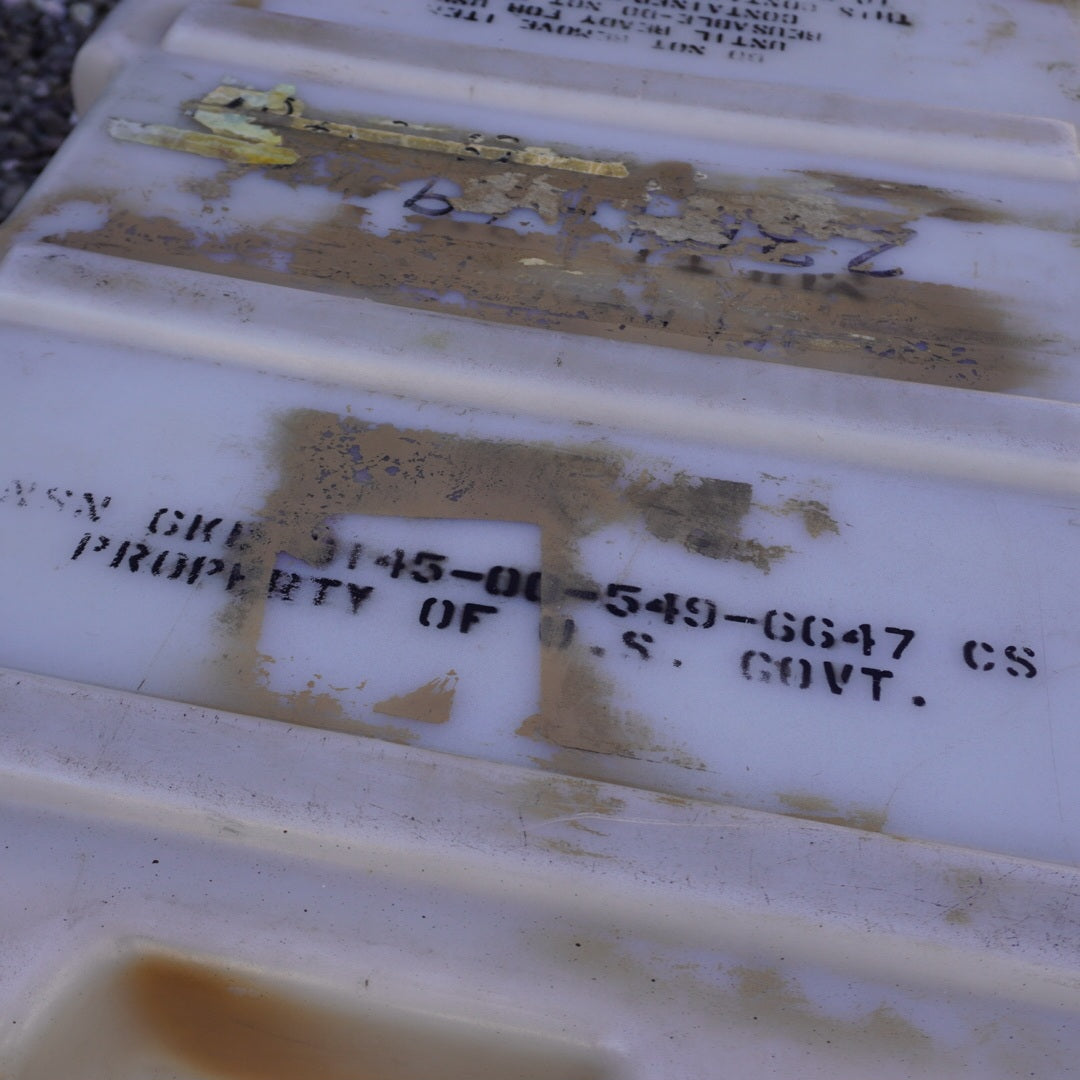 Military Surplus Box WHITE アメリカ海軍放出品