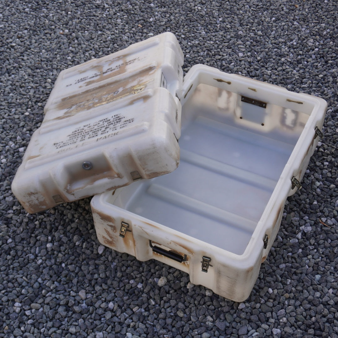 Military Surplus Box WHITE アメリカ海軍放出品