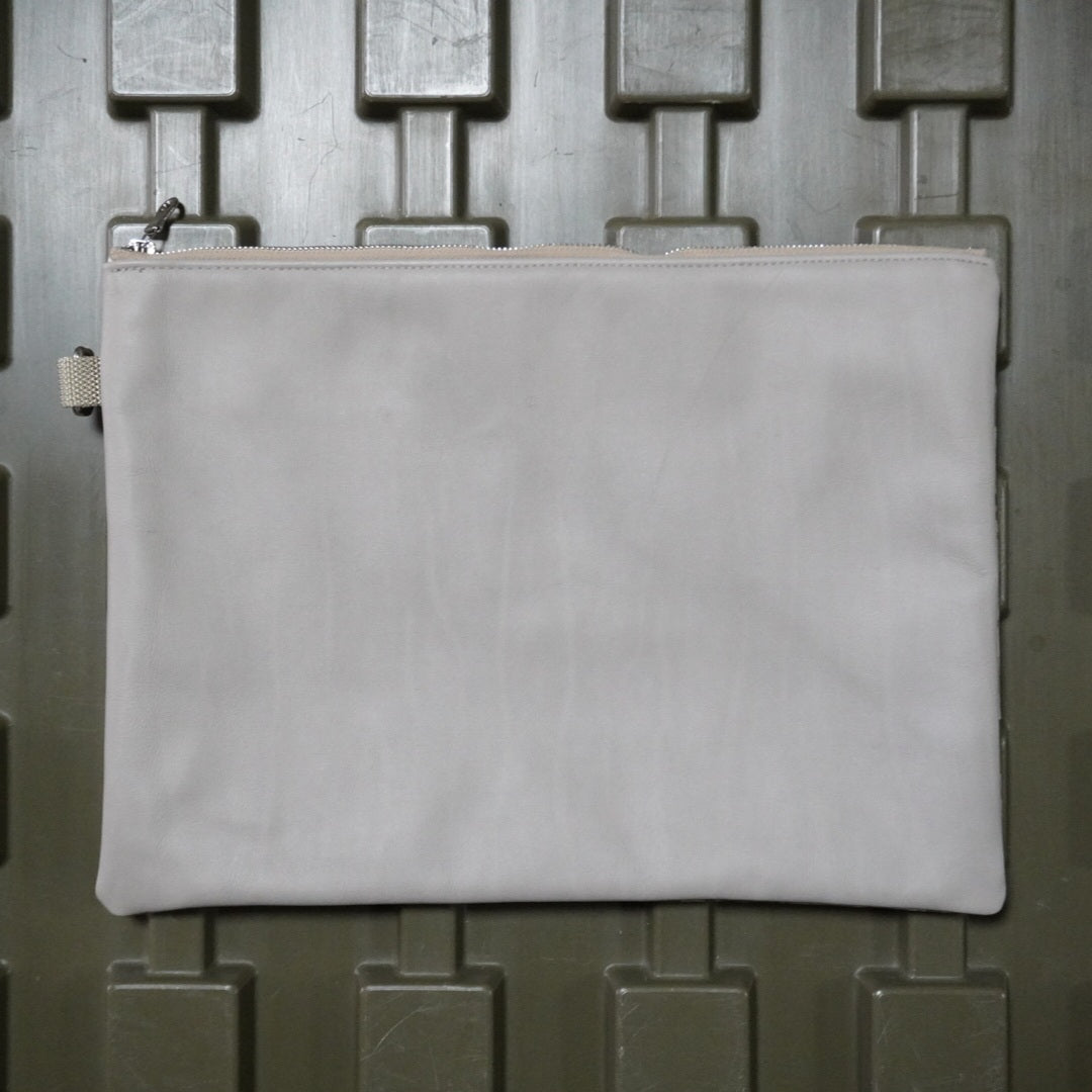 MMM. Mission Clutch Bag AOR1×Beige Cowhide