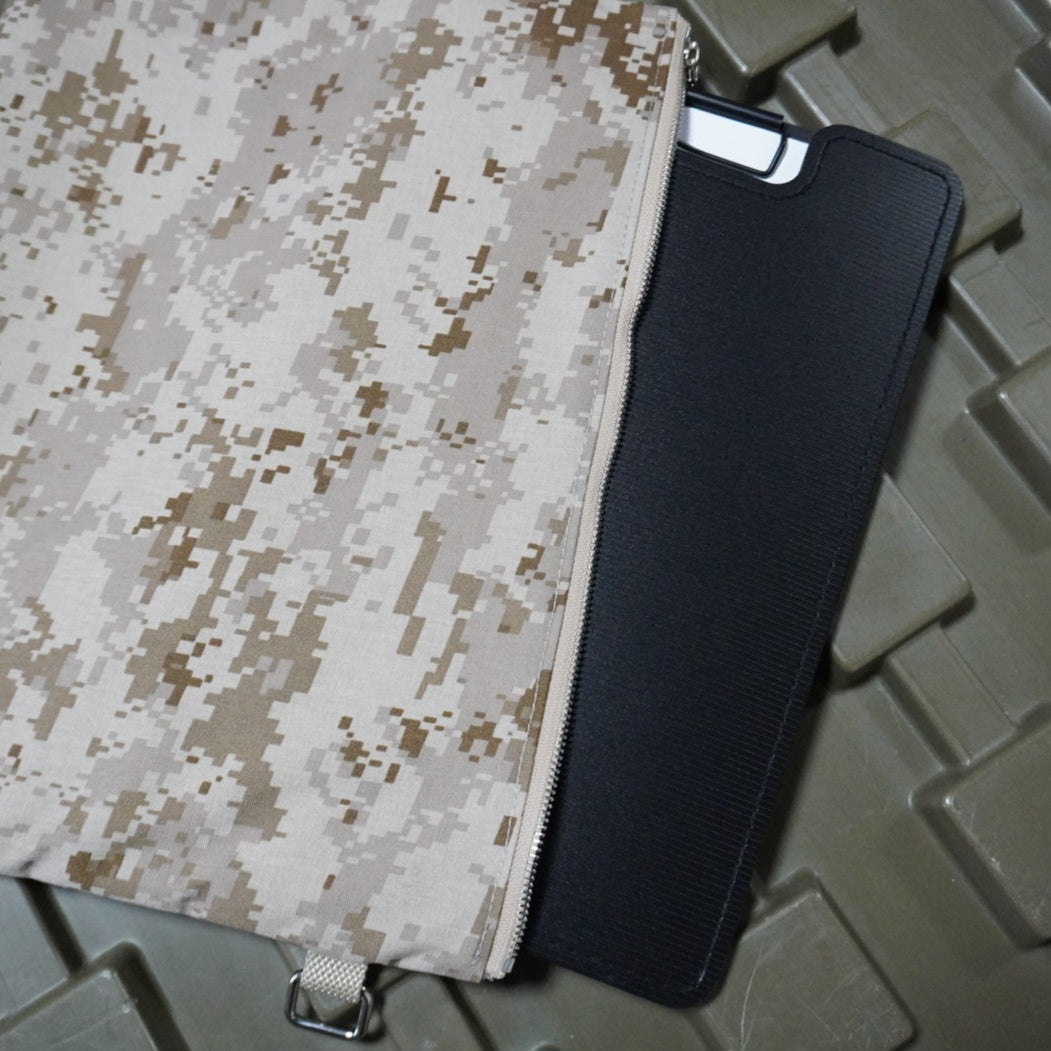 MMM. Mission Clutch Bag AOR1×Beige Cowhide
