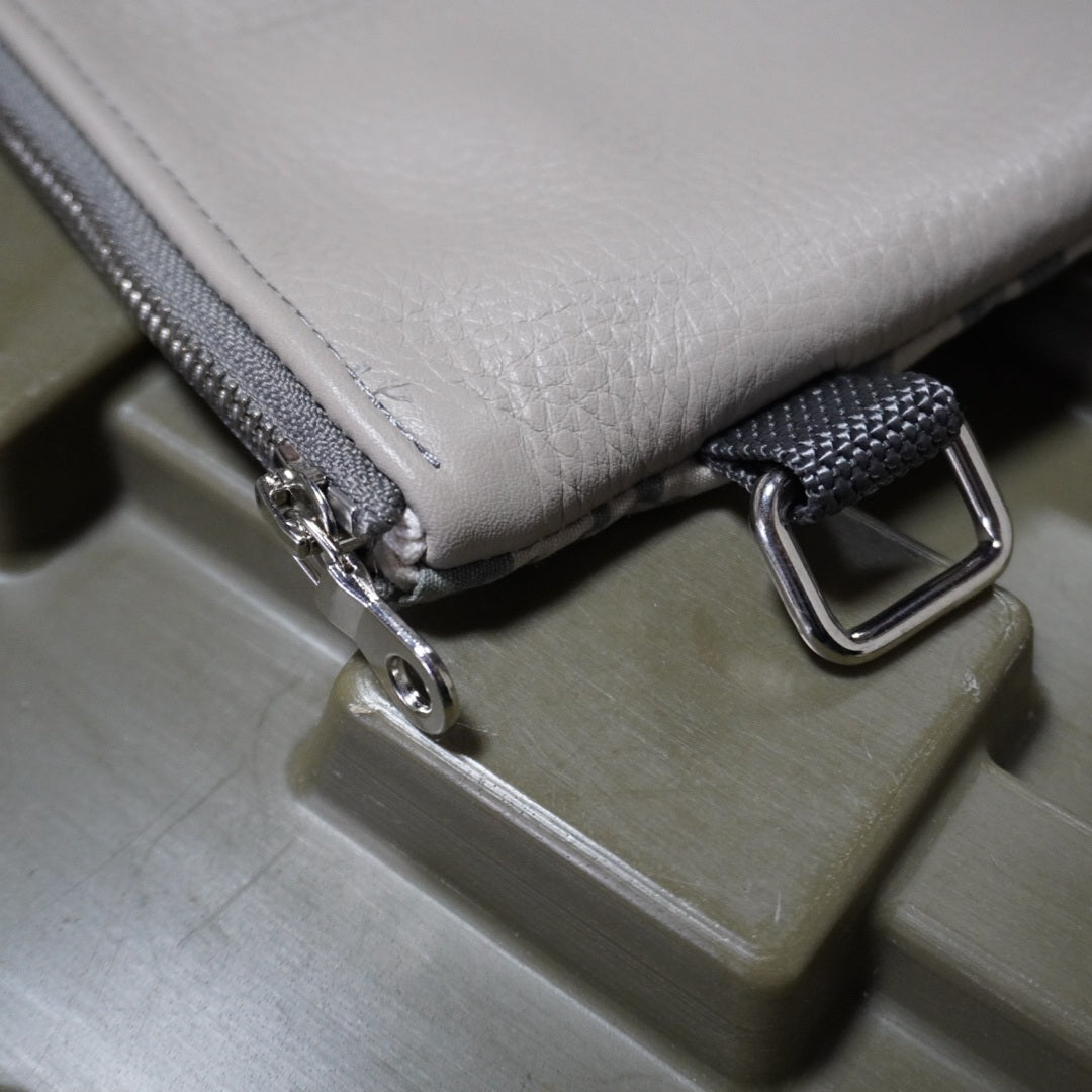 MMM. Mission Clutch Bag ACU×Beige Cowhide