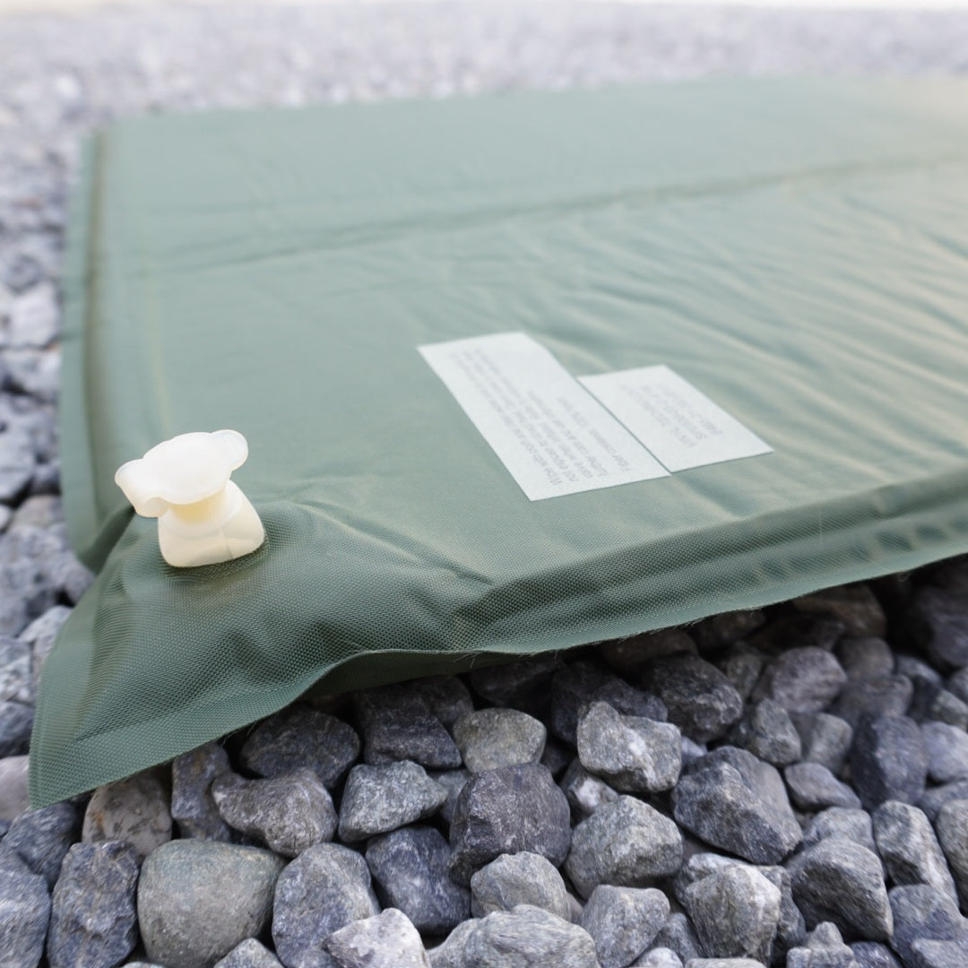 U.S. SLEEPING SELF INFLATING MAT with Strap